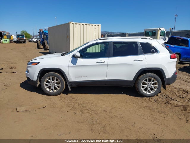 Продажа на аукционе авто 2015 Jeep Cherokee Latitude, vin: 1C4PJLCS8FW525372, номер лота: 12623361