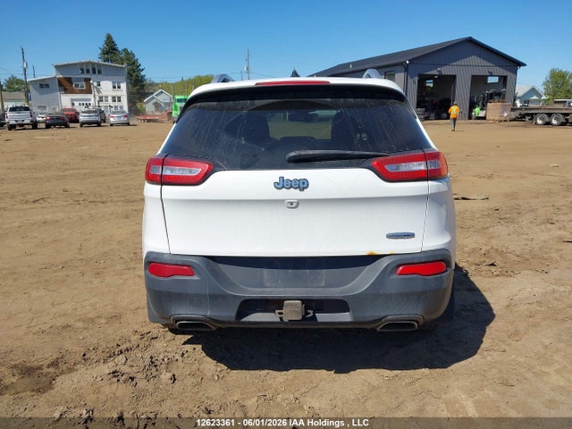 Продажа на аукционе авто 2015 Jeep Cherokee Latitude, vin: 1C4PJLCS8FW525372, номер лота: 12623361
