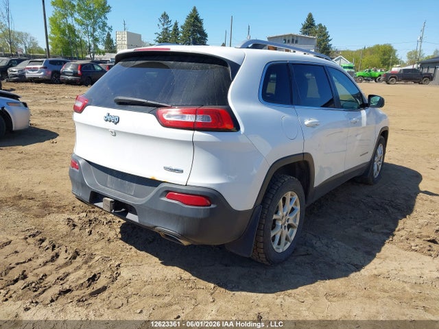 Продажа на аукционе авто 2015 Jeep Cherokee Latitude, vin: 1C4PJLCS8FW525372, номер лота: 12623361