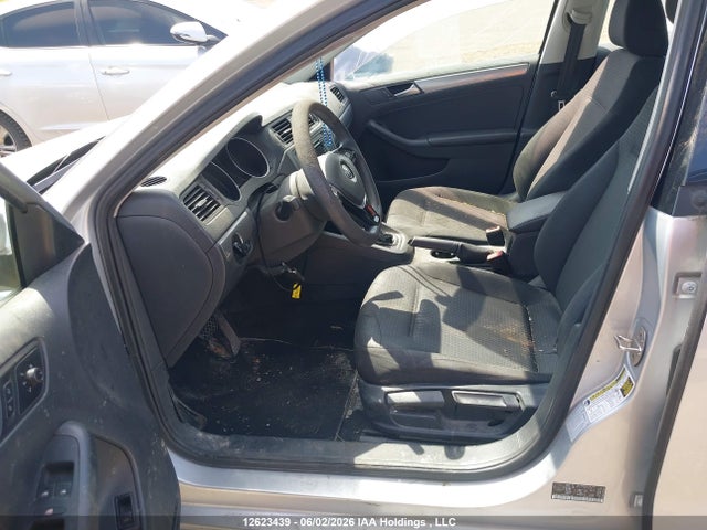 12623439 :رقم المزاد ، 3VW2K7AJ6FM241146 vin ، 2015 Volkswagen Jetta S مزاد بيع