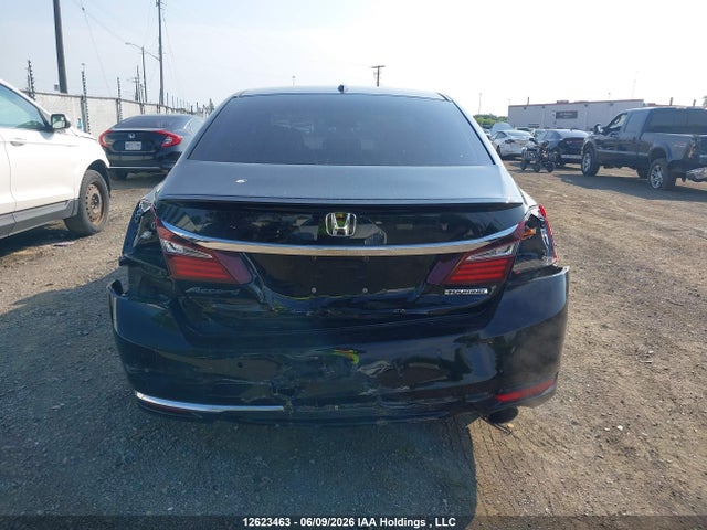 12623463 :رقم المزاد ، 1HGCR2F07HA806768 vin ، 2017 Honda Accord Touring مزاد بيع