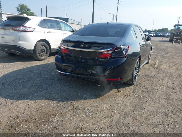 12623463 :رقم المزاد ، 1HGCR2F07HA806768 vin ، 2017 Honda Accord Touring مزاد بيع