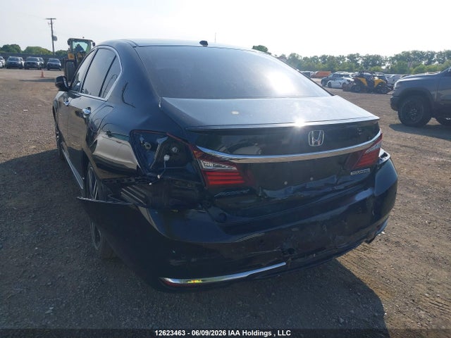 12623463 :رقم المزاد ، 1HGCR2F07HA806768 vin ، 2017 Honda Accord Touring مزاد بيع