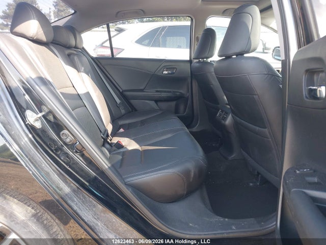 12623463 :رقم المزاد ، 1HGCR2F07HA806768 vin ، 2017 Honda Accord Touring مزاد بيع
