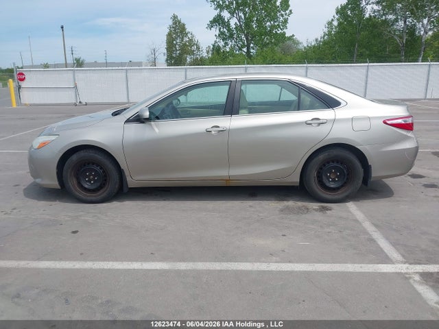 2015 Toyota Camry Le მანქანა იყიდება აუქციონზე, vin: 4T1BF1FK9FU931891, აუქციონის ნომერი: 12623474