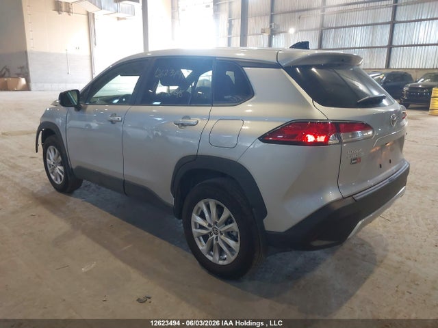 7MUCAABG5SV138648 Toyota Corolla Cross Le