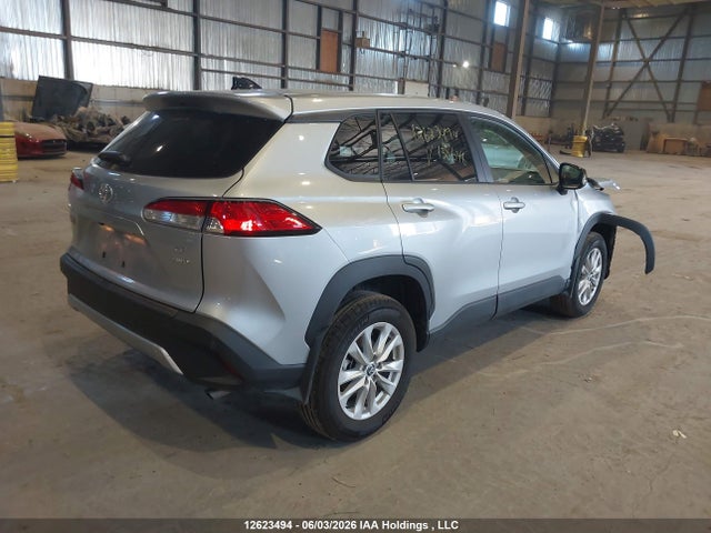 7MUCAABG5SV138648 Toyota Corolla Cross Le