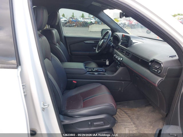 Продаж на аукціоні авто 2023 Honda Pilot Black Edition, vin: 5FNYG1H86PB502828, номер лоту: 12623503