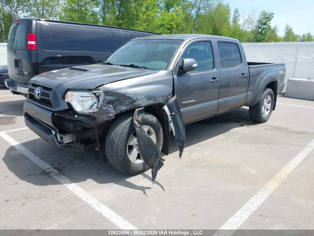 2014 Toyota Tacoma V6 მანქანა იყიდება აუქციონზე, vin: 5TFMU4FN7EX019613, აუქციონის ნომერი: 12623504