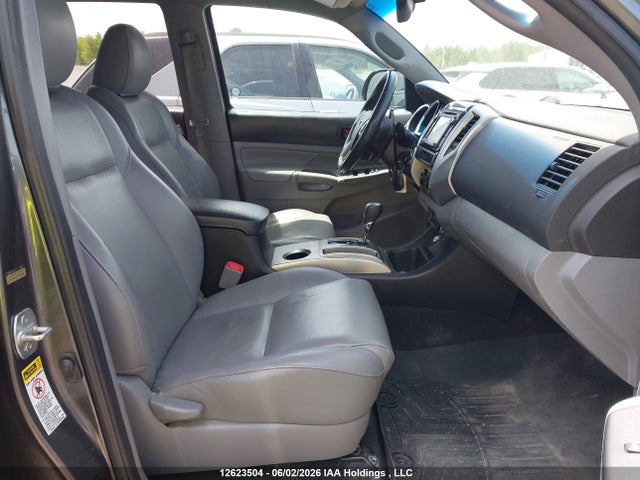 2014 Toyota Tacoma V6 მანქანა იყიდება აუქციონზე, vin: 5TFMU4FN7EX019613, აუქციონის ნომერი: 12623504