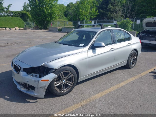 BMW 320 I Xdrive 2014 WBA3C3G52ENS71978 Image 2