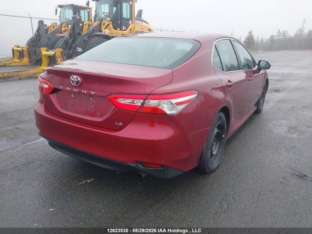 2018 Toyota Camry L/le/xle/se/xse მანქანა იყიდება აუქციონზე, vin: 4T1B11HK9JU538056, აუქციონის ნომერი: 12623530