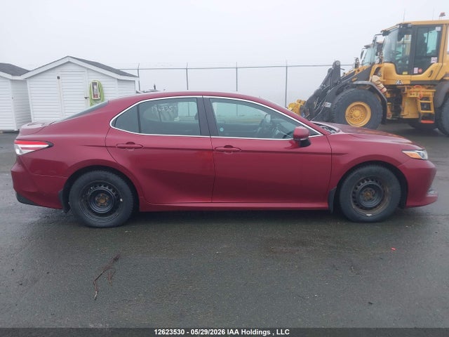 2018 Toyota Camry L/le/xle/se/xse მანქანა იყიდება აუქციონზე, vin: 4T1B11HK9JU538056, აუქციონის ნომერი: 12623530