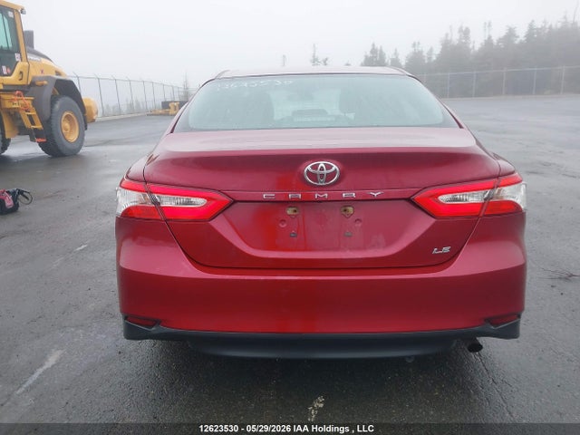 2018 Toyota Camry L/le/xle/se/xse მანქანა იყიდება აუქციონზე, vin: 4T1B11HK9JU538056, აუქციონის ნომერი: 12623530