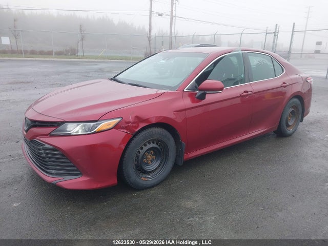 2018 Toyota Camry L/le/xle/se/xse მანქანა იყიდება აუქციონზე, vin: 4T1B11HK9JU538056, აუქციონის ნომერი: 12623530