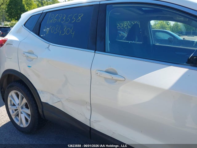 JN1BJ1CP1HW034304 Nissan Rogue Sport S/sv/sl