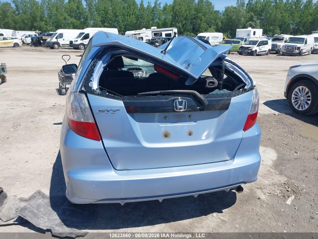 Продажа на аукционе авто 2010 Honda Fit Lx, vin: JHMGE8H55AC802427, номер лота: 12623560