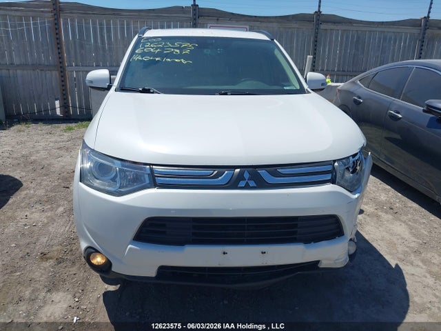 2014 Mitsubishi Outlander Gt მანქანა იყიდება აუქციონზე, vin: JA4JZ4AX2EZ604787, აუქციონის ნომერი: 12623575