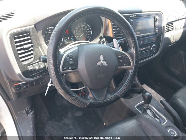 2014 Mitsubishi Outlander Gt მანქანა იყიდება აუქციონზე, vin: JA4JZ4AX2EZ604787, აუქციონის ნომერი: 12623575