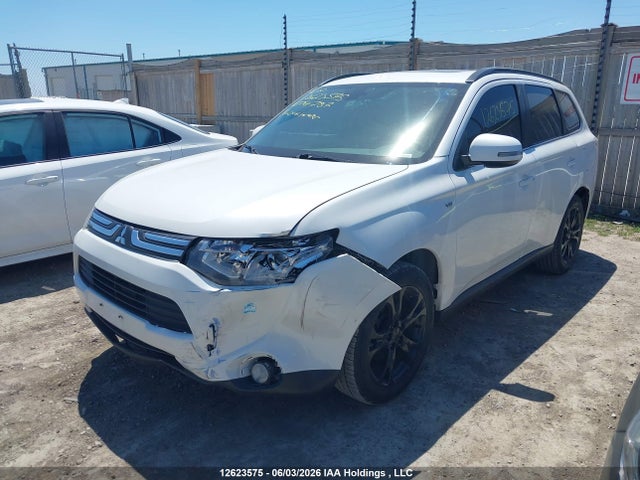 2014 Mitsubishi Outlander Gt მანქანა იყიდება აუქციონზე, vin: JA4JZ4AX2EZ604787, აუქციონის ნომერი: 12623575