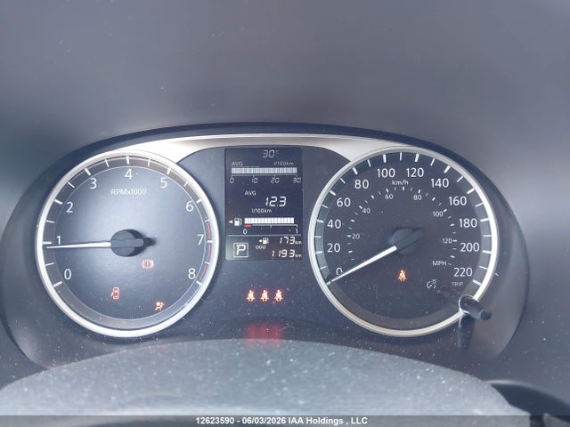 2025 Nissan Kicks Play S Cvt მანქანა იყიდება აუქციონზე, vin: 3N1CP5BV7SL494588, აუქციონის ნომერი: 12623590