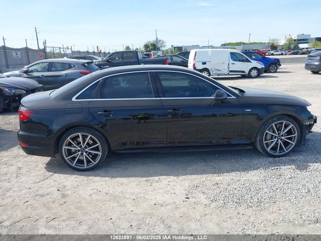 Продажа на аукционе авто 2018 Audi A4 Premium Plus, vin: WAUENAF46JN009570, номер лота: 12623591