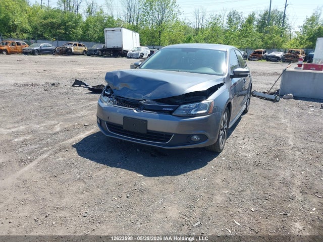 2013 Volkswagen Jetta Hybrid მანქანა იყიდება აუქციონზე, vin: 3VW637AJ0DM231997, აუქციონის ნომერი: 12623598