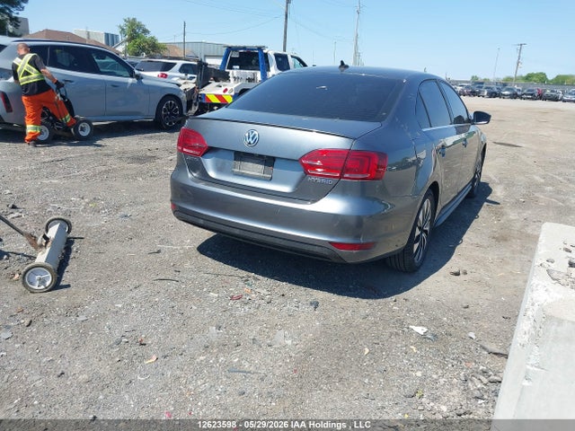 2013 Volkswagen Jetta Hybrid მანქანა იყიდება აუქციონზე, vin: 3VW637AJ0DM231997, აუქციონის ნომერი: 12623598