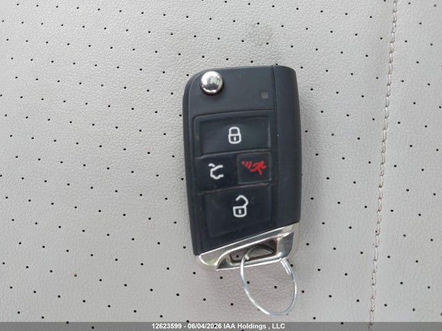 3VV2B7AX2JM032536 Volkswagen Tiguan Comfortline