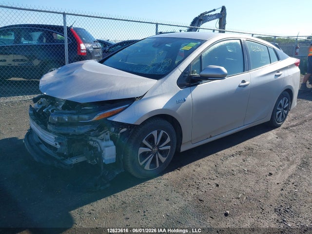 2017 Toyota Prius Prime Technology მანქანა იყიდება აუქციონზე, vin: JTDKARFP7H3044750, აუქციონის ნომერი: 12623616