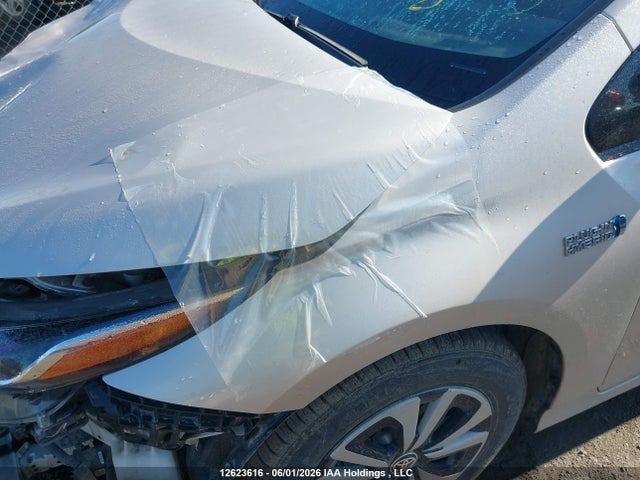 2017 Toyota Prius Prime Technology მანქანა იყიდება აუქციონზე, vin: JTDKARFP7H3044750, აუქციონის ნომერი: 12623616
