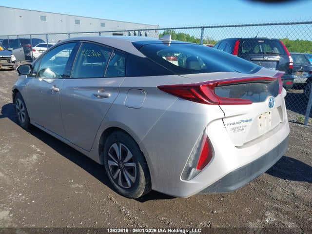 2017 Toyota Prius Prime Technology მანქანა იყიდება აუქციონზე, vin: JTDKARFP7H3044750, აუქციონის ნომერი: 12623616