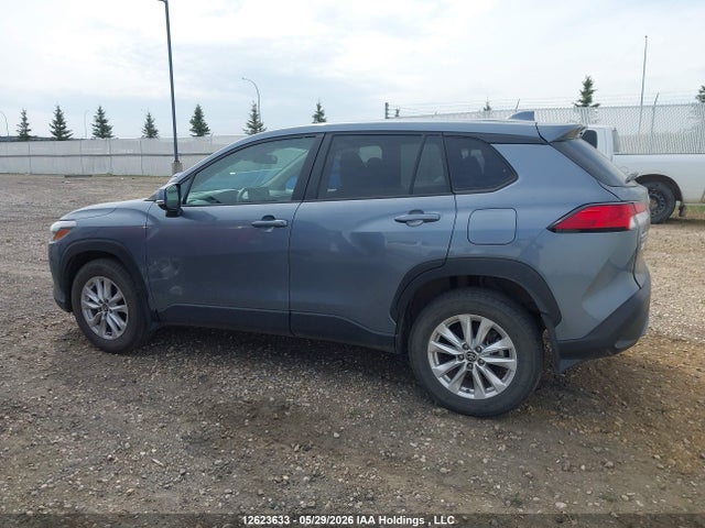 12623633 :رقم المزاد ، 7MUCAABG0PV079032 vin ، 2023 Toyota Corolla Cross Le مزاد بيع