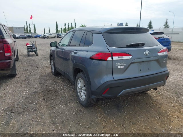 12623633 :رقم المزاد ، 7MUCAABG0PV079032 vin ، 2023 Toyota Corolla Cross Le مزاد بيع