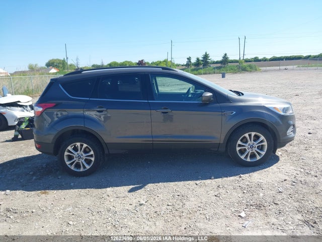 Продажа на аукционе авто 2018 Ford Escape Se, vin: 1FMCU0GD4JUC92221, номер лота: 12623690