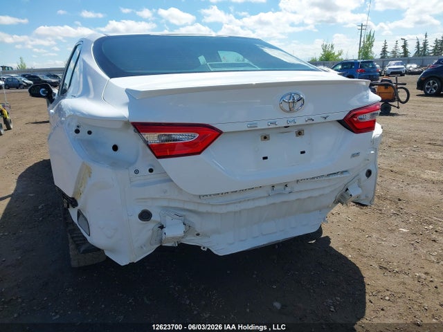 12623700 :رقم المزاد ، 4T1G11AK4LU982769 vin ، 2020 Toyota Camry مزاد بيع