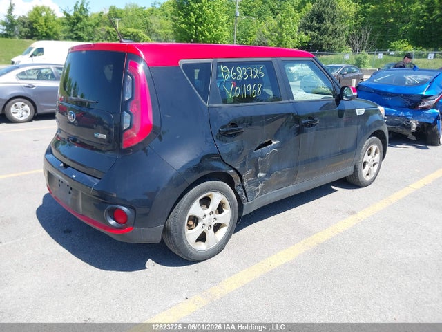 KNDJP3AE6G7011968 KIA Soul Ev Luxury