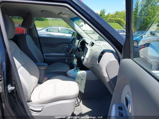 KNDJP3AE6G7011968 KIA Soul Ev Luxury