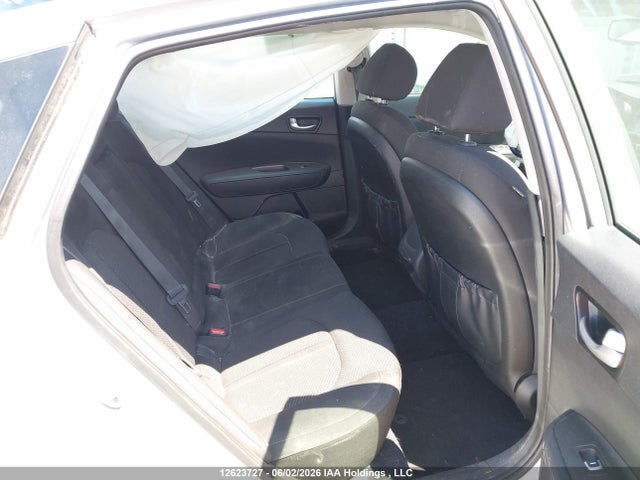 KIA Optima Lx 2016 5XXGT4L31GG063118 Image 8