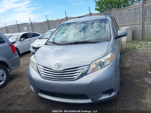 Toyota SIENNA LE 2015 5TDKK3DC7FS616776 Image 12