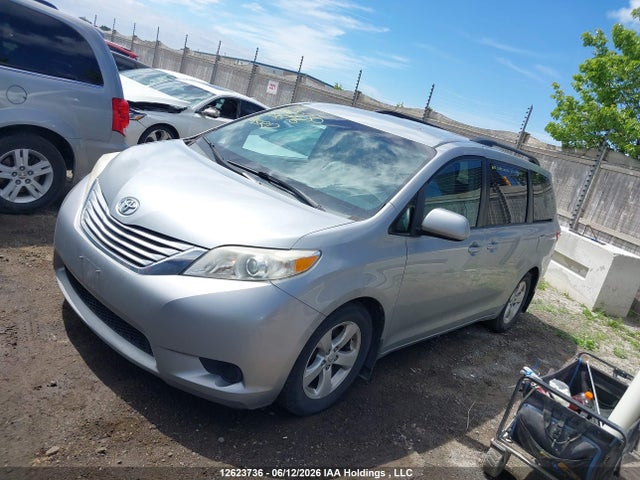 Toyota SIENNA LE 2015 5TDKK3DC7FS616776 Image 14