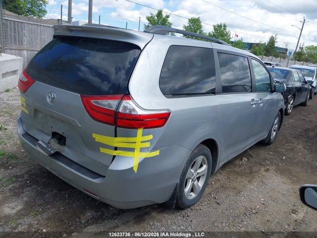 Toyota SIENNA LE 2015 5TDKK3DC7FS616776 Image 4