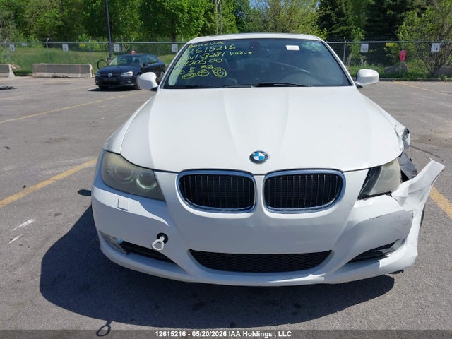 12615216 :رقم المزاد ، WBAPK7C59BA970500 vin ، 2011 Bmw 328i Xdrive مزاد بيع