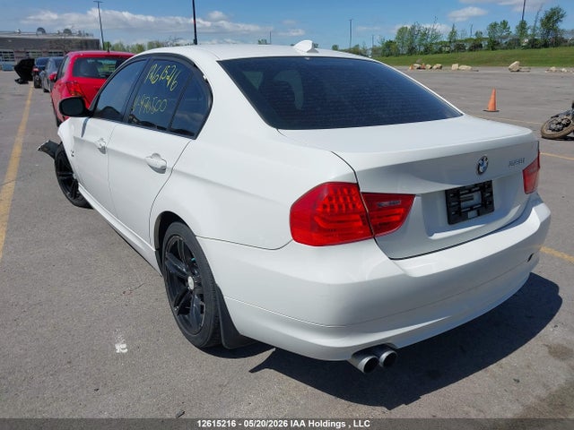 12615216 :رقم المزاد ، WBAPK7C59BA970500 vin ، 2011 Bmw 328i Xdrive مزاد بيع