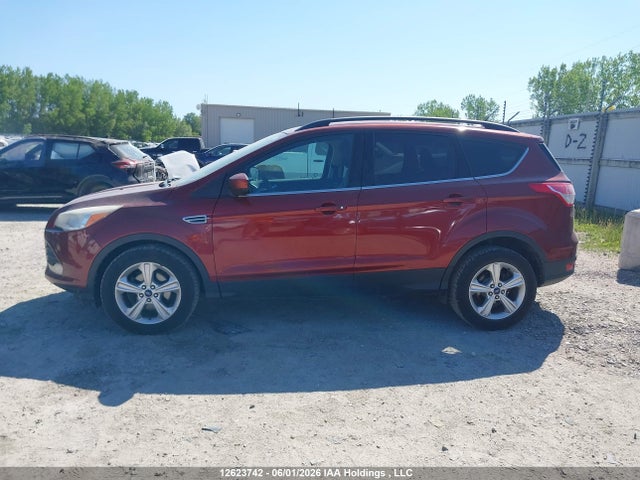 1FMCU0GX7EUA01257 Ford ESCAPE SE