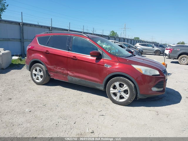 1FMCU0GX7EUA01257 Ford ESCAPE SE