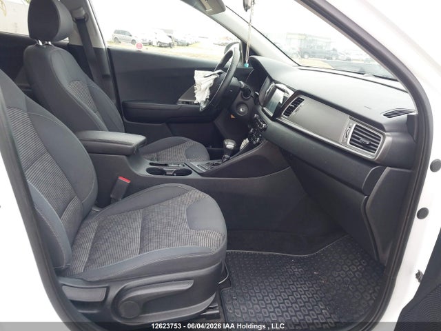 2018 Kia Niro L მანქანა იყიდება აუქციონზე, vin: KNDCB3LC1J5211744, აუქციონის ნომერი: 12623753