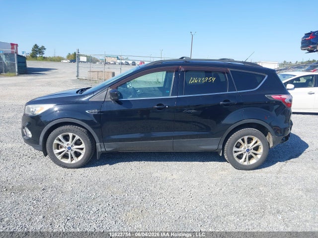 2017 Ford Escape Se მანქანა იყიდება აუქციონზე, vin: 1FMCU9GD7HUA97051, აუქციონის ნომერი: 12623754