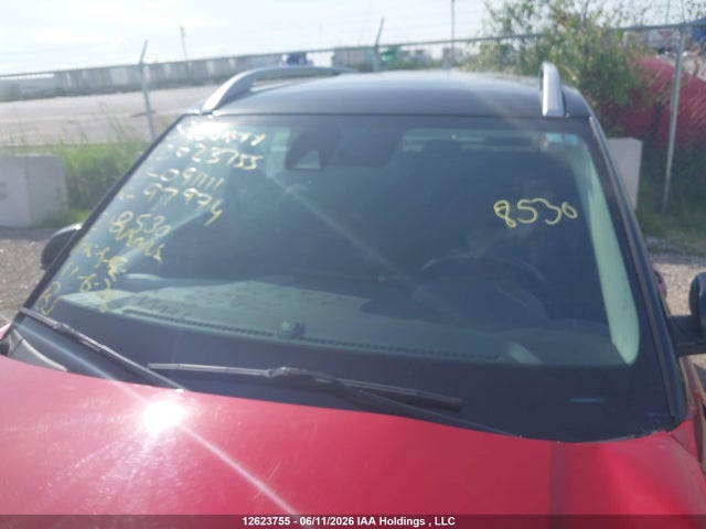 12623755 :رقم المزاد ، KMHRC8A30MU091111 vin ، 2021 Hyundai Venue Preferred With Two-tone Body Colour مزاد بيع