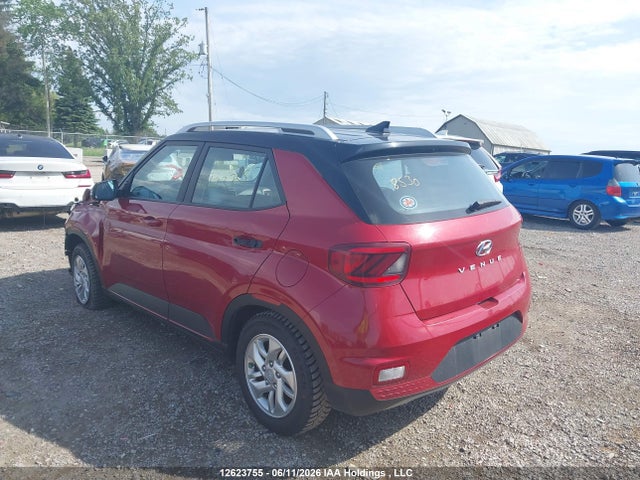 12623755 :رقم المزاد ، KMHRC8A30MU091111 vin ، 2021 Hyundai Venue Preferred With Two-tone Body Colour مزاد بيع